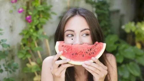 吃瓜星娱乐90后宝妈,娱乐八卦中的温馨生活